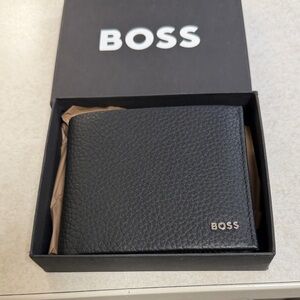 BOSS Black Pebbled Leather Card & Cash Wallet New Crosstown Trifold